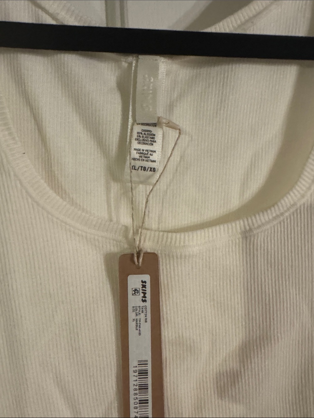 SKIMS Ribbed Scoop Tank Top - Cream - Picture 3 of 4
